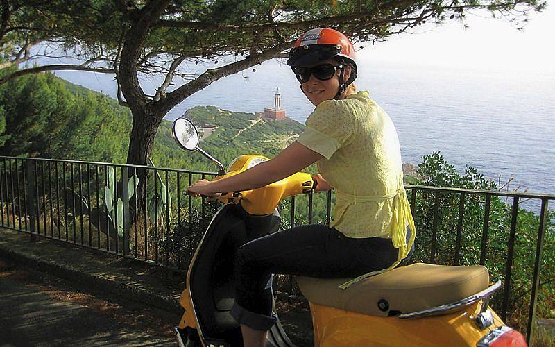 L'isola di Capri in scooter